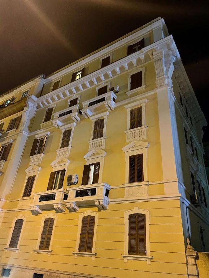 Blue & Grey Downtown Foggia Hotel Kültér fotó